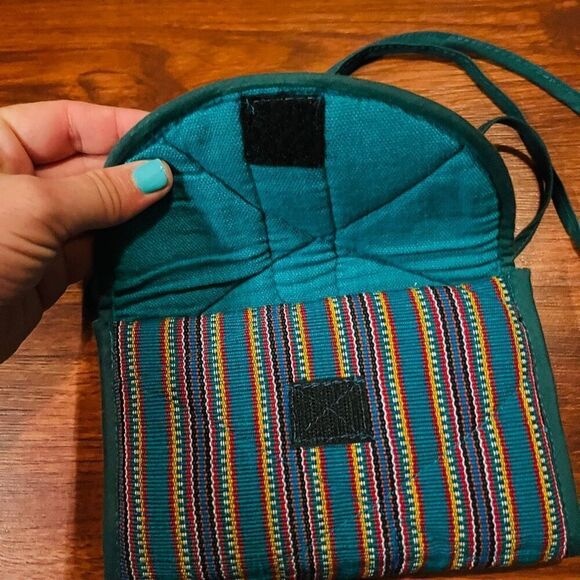 Guatemala Handmade  Colorful Quilted Stitched Crossbody bag - Picture 4 of 10